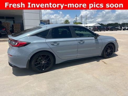Used 2024 Honda Civic Sport image 3