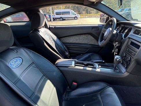 Used 2011 Ford Mustang Coupe w/ 101A Rapid Spec Order Code image 29