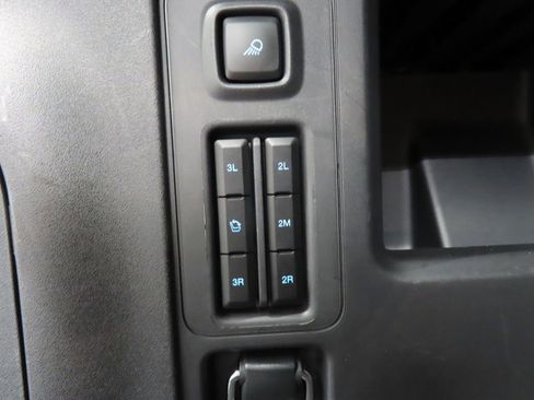 Used 2025 Ford Expedition Active AWD/4WD image 38