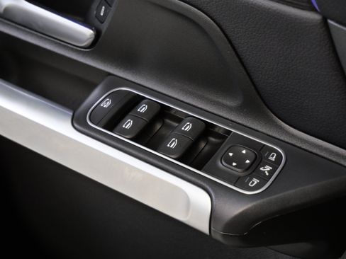 Certified 2026 Mercedes-Benz GLB 250 4MATIC image 34
