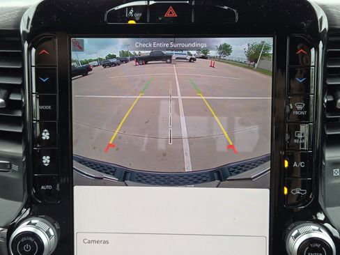 New 2026 RAM 1500 Laramie w/ Laramie Southwest Edition AWD/4WD image 15