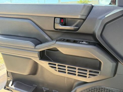 Used 2024 Toyota Tacoma SR RWD image 18