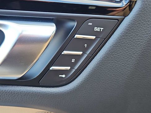 New 2026 Porsche Macan AWD/4WD image 11