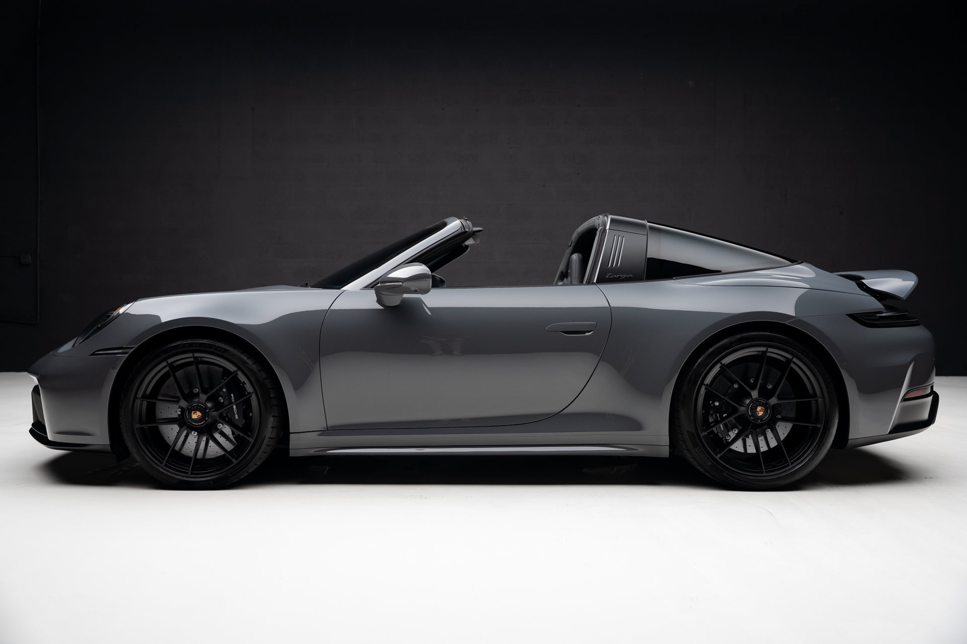 Used 2025 Porsche 911 Targa 4 GTS AWD/4WD image 19
