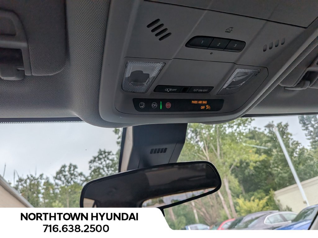 Used 2021 Chevrolet Equinox LT FWD image 22
