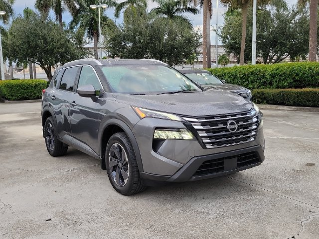 Used 2025 Nissan Rogue SV w/ SV Premium Package FWD 360° Tour