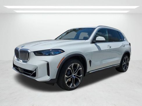 New 2026 BMW X5 xDrive40i w/ Premium Package AWD/4WD image 8