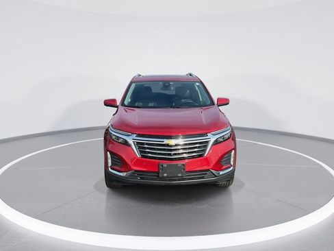 Used 2023 Chevrolet Equinox Premier AWD/4WD image 3