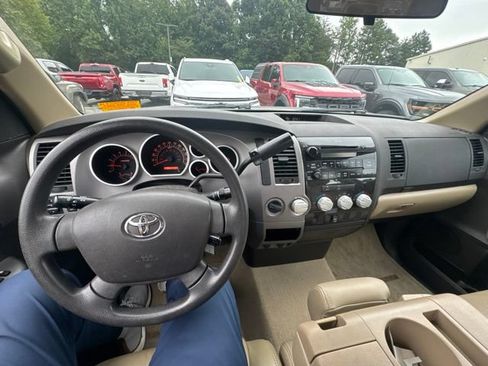 Used 2011 Toyota Tundra 4x4 Double Cab w/ Tow Pkg image 11