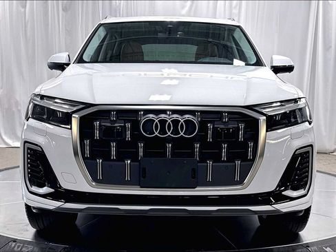Used 2025 Audi Q7 3.0T Premium Plus AWD/4WD image 12