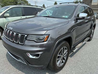 Used 2017 Jeep Grand Cherokee Limited w/ Luxury Group II