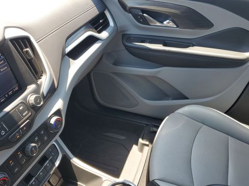 Used 2023 GMC Terrain SLT w/ LPO, Floor Liner Package FWD image 26