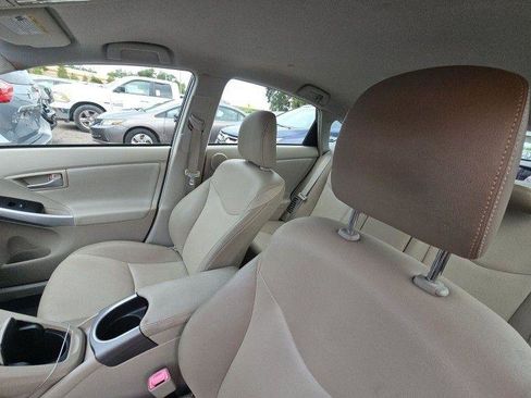 Used 2013 Toyota Prius Four FWD image 6
