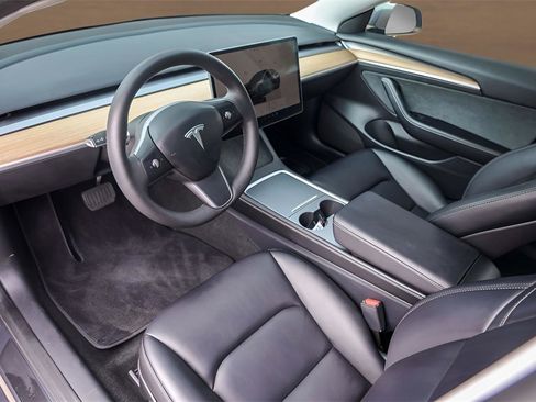 Used 2023 Tesla Model 3 Long Range image 10