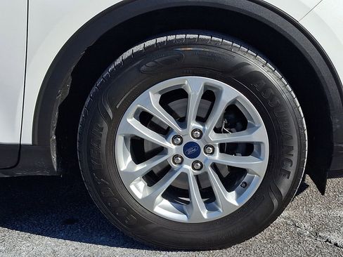 Used 2020 Ford Escape SE image 9