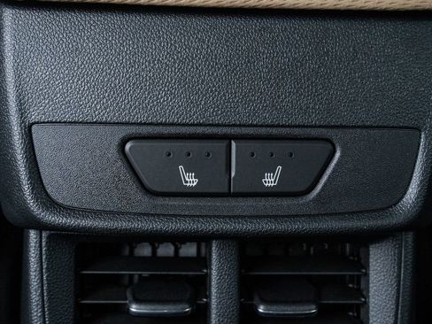 New 2026 Chevrolet Equinox ACTIV w/ Convenience Package III image 39