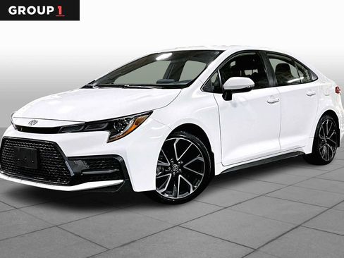 Certified 2022 Toyota Corolla SE image 1