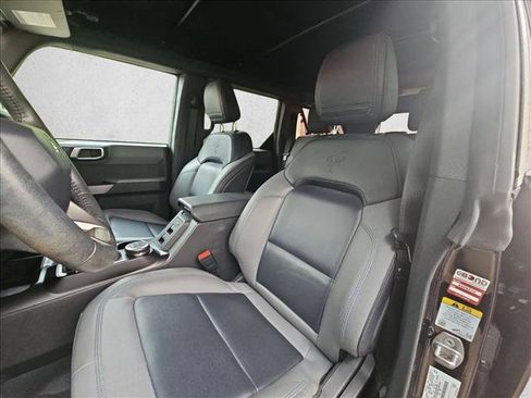 Used 2022 Ford Bronco Black Diamond AWD/4WD image 11