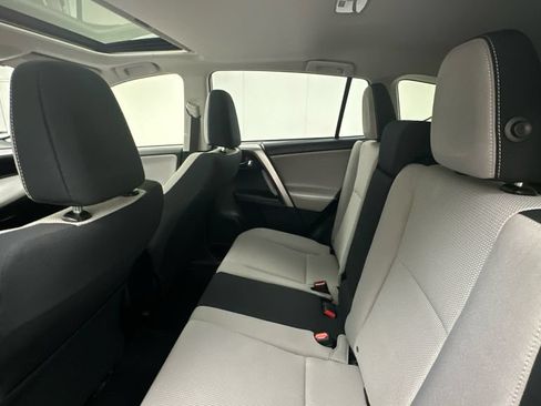 Certified 2018 Toyota RAV4 XLE AWD/4WD image 10