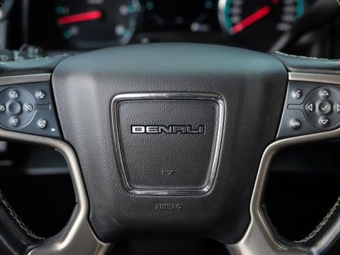 Used 2019 GMC Yukon Denali w/ Denali Ultimate Package AWD/4WD image 30