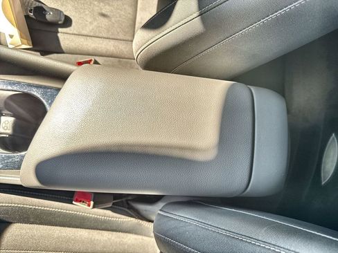 Used 2022 Hyundai Elantra SEL w/ Convenience + Premium Package image 28