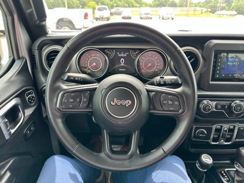 Used 2019 Jeep Wrangler Unlimited Sport S AWD/4WD image 12