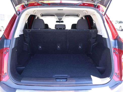 Used 2021 Nissan Rogue SV FWD image 19