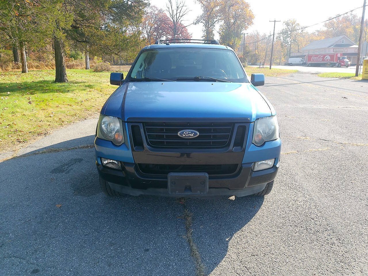 Used 2010 Ford Explorer XLT AWD/4WD image 3