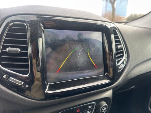 Used 2018 Jeep Compass Limited w/ Navigation Group image 14