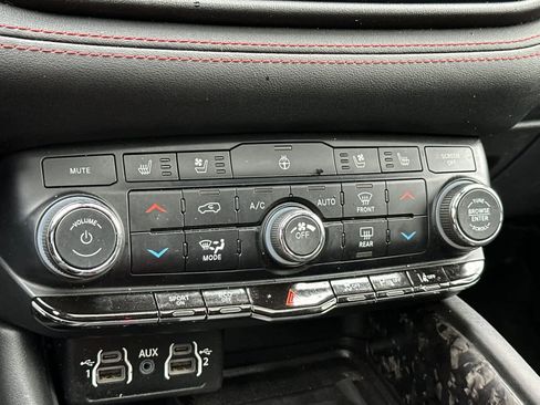 Used 2023 Dodge Durango R/T image 25