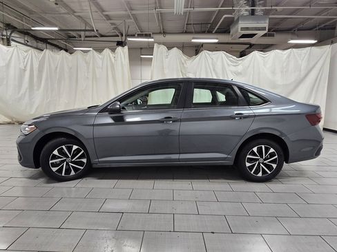Used 2024 Volkswagen Jetta S image 11