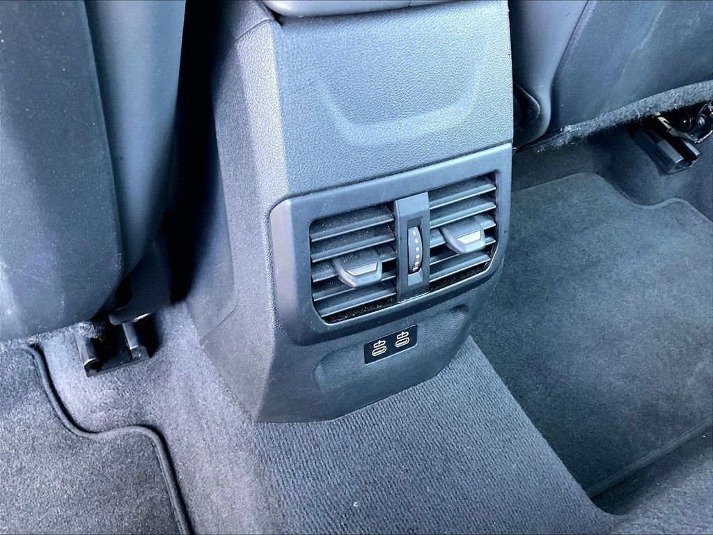 Used 2025 BMW 228i xDrive AWD/4WD image 26