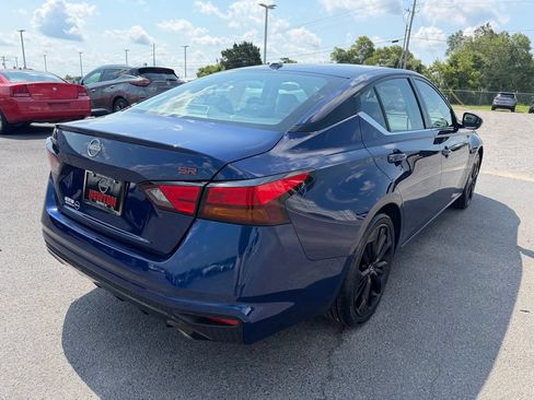 Used 2024 Nissan Altima 2.5 SR FWD image 30