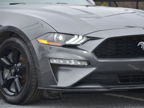 Used 2018 Ford Mustang Coupe image 7