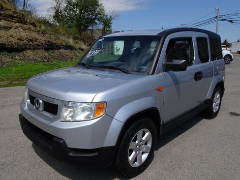 Used 2010 Honda Element EX image 2
