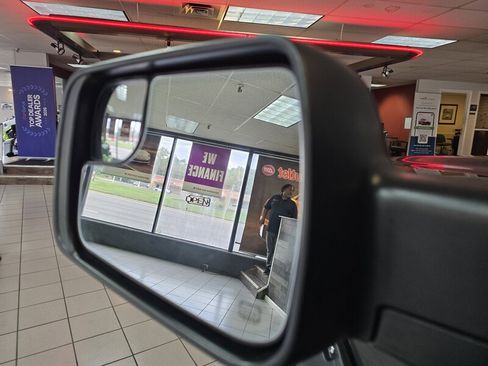 Used 2019 RAM 1500 Big Horn image 18