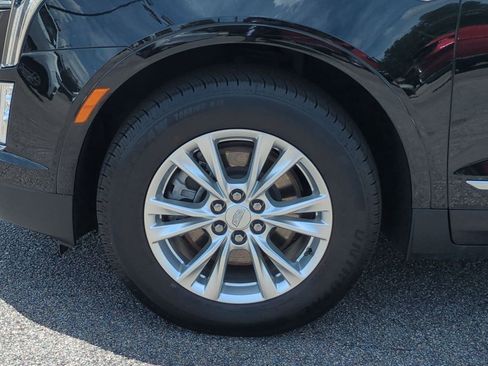 Used 2023 Cadillac XT5 Luxury FWD image 32