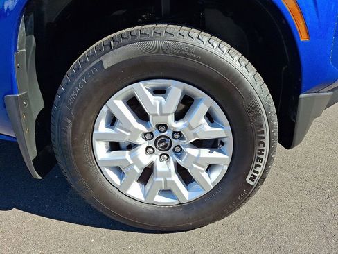 Certified 2024 Nissan Frontier SV w/ SV Convenience Package image 11