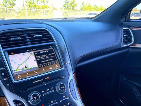 Used 2018 Lincoln MKX Reserve w/ Lincoln MKX Climate Package image 35