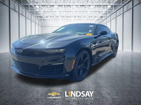 Used 2020 Chevrolet Camaro SS w/ LPO, Ground Effects Package RWD image 23