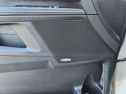 Used 2011 Chevrolet Equinox LTZ image 17