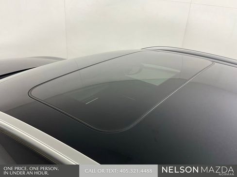 Used 2025 MAZDA CX-30 AWD 2.5 S w/ Preferred Package image 11