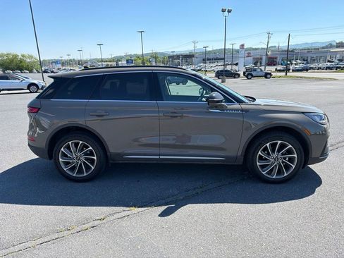 Certified 2025 Lincoln Corsair AWD w/ Equipment Group 101A image 6