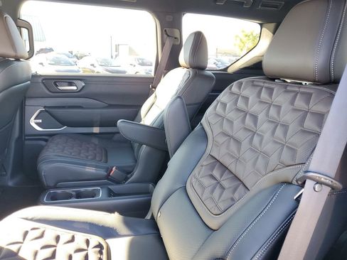 New 2026 Nissan Armada Platinum Reserve image 6