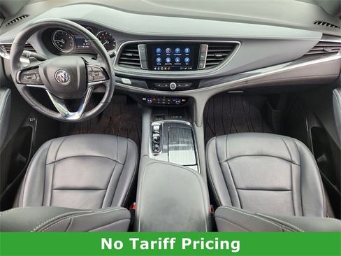 Used 2022 Buick Enclave Essence w/ Sport Touring Edition image 23