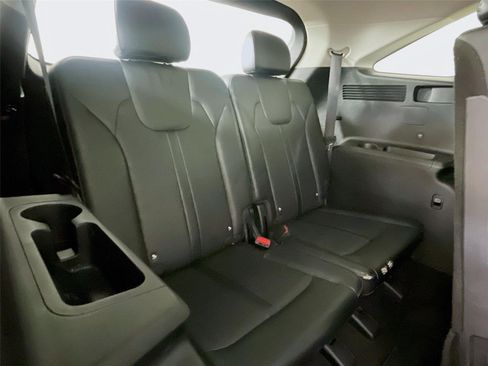 Used 2024 Kia Sorento S w/ Panoramic Sunroof Package AWD/4WD image 30