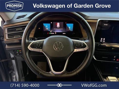 Used 2024 Volkswagen Atlas SE FWD image 19