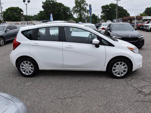 Used 2015 Nissan Versa Note SV FWD image 5