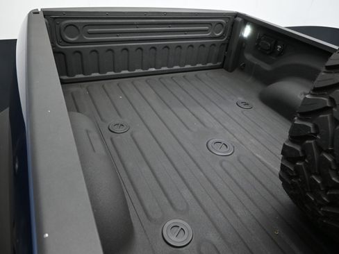 Used 2023 RAM 2500 Laramie w/ Night Edition image 42