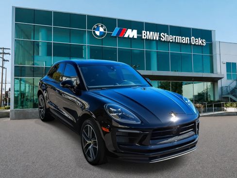 Used 2024 Porsche Macan S AWD/4WD image 3